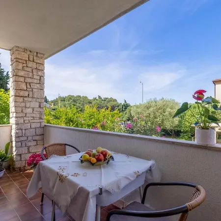 Lili Apartment Porec Exterior photo